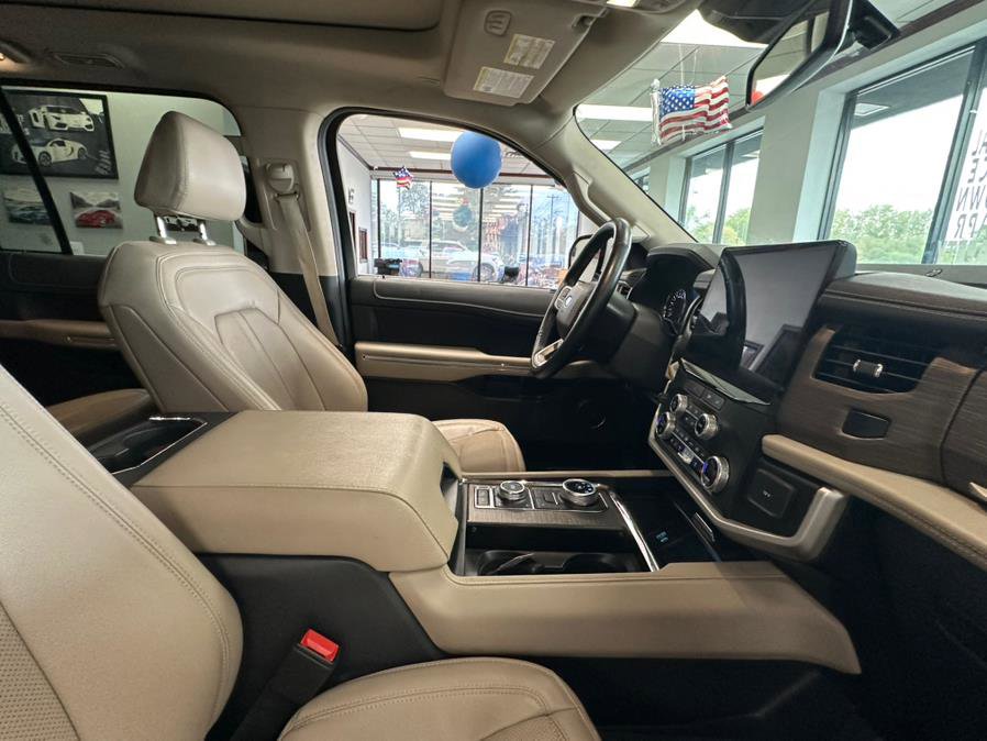 Used 2023 Ford Expedition Max Limited image 50