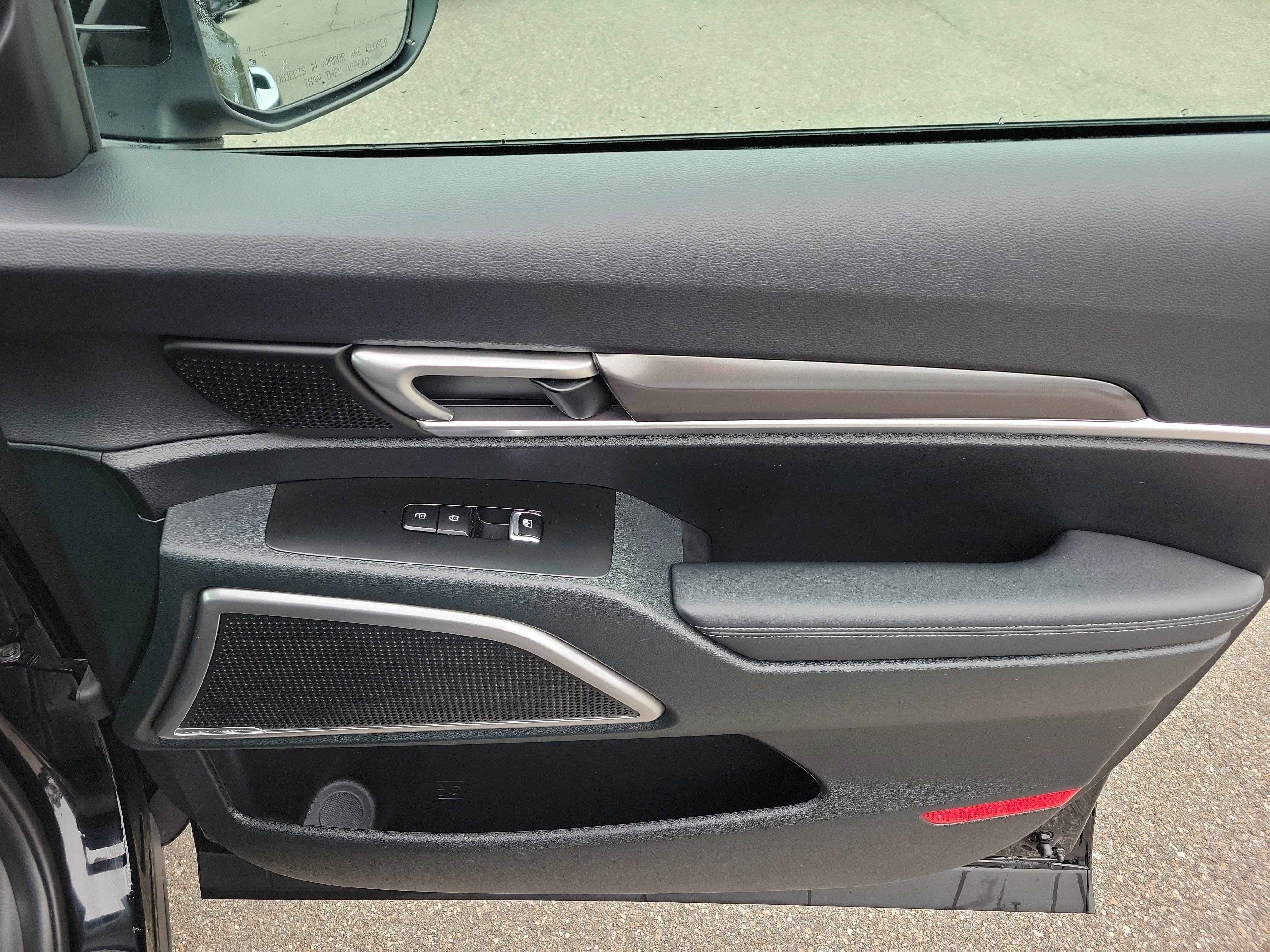 Used 2025 Kia Telluride S image 9