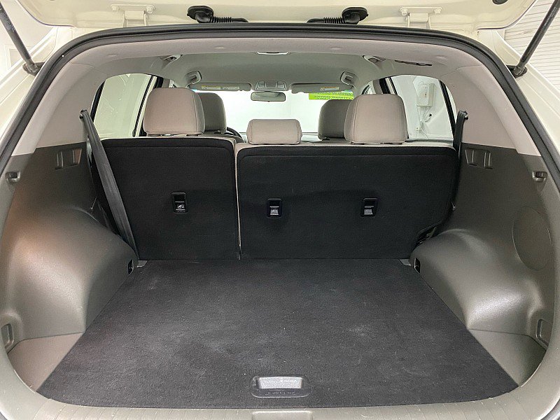 Used 2017 Kia Sportage LX w/ LX Popular Package image 12