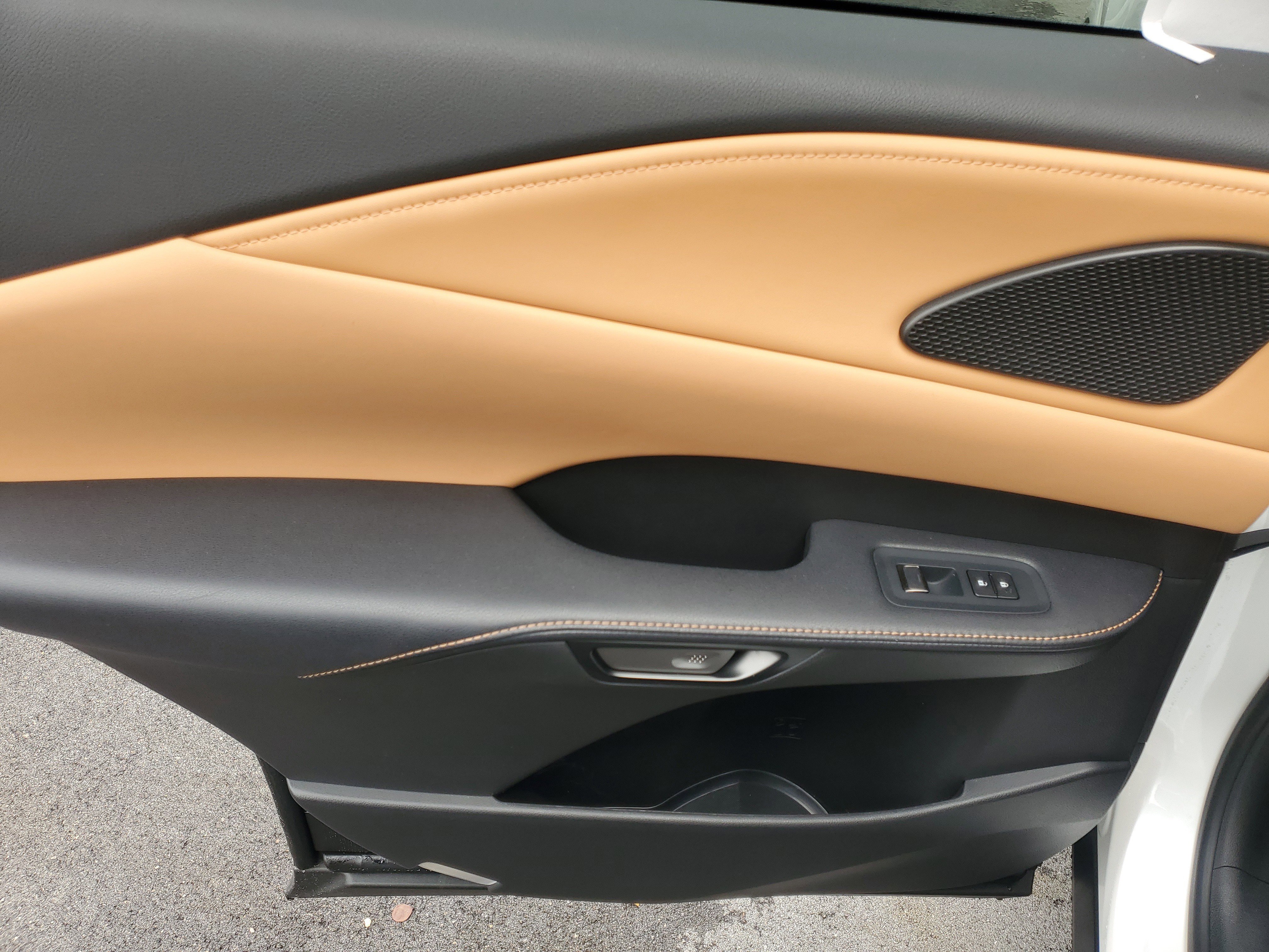 Used 2025 Lexus RX 350h w/ Accessory Package (K3) image 14