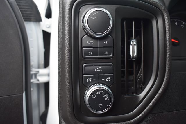 Certified 2024 GMC Sierra 1500 Pro w/ Pro Value Package image 18