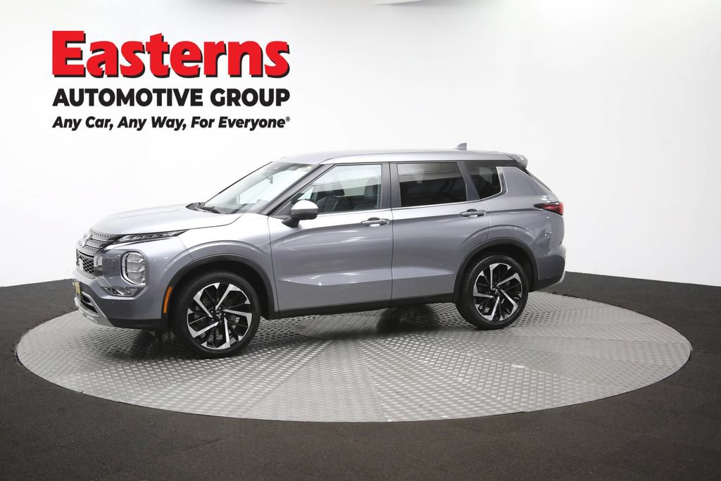 Used 2024 Mitsubishi Outlander SE AWD/4WD image 58
