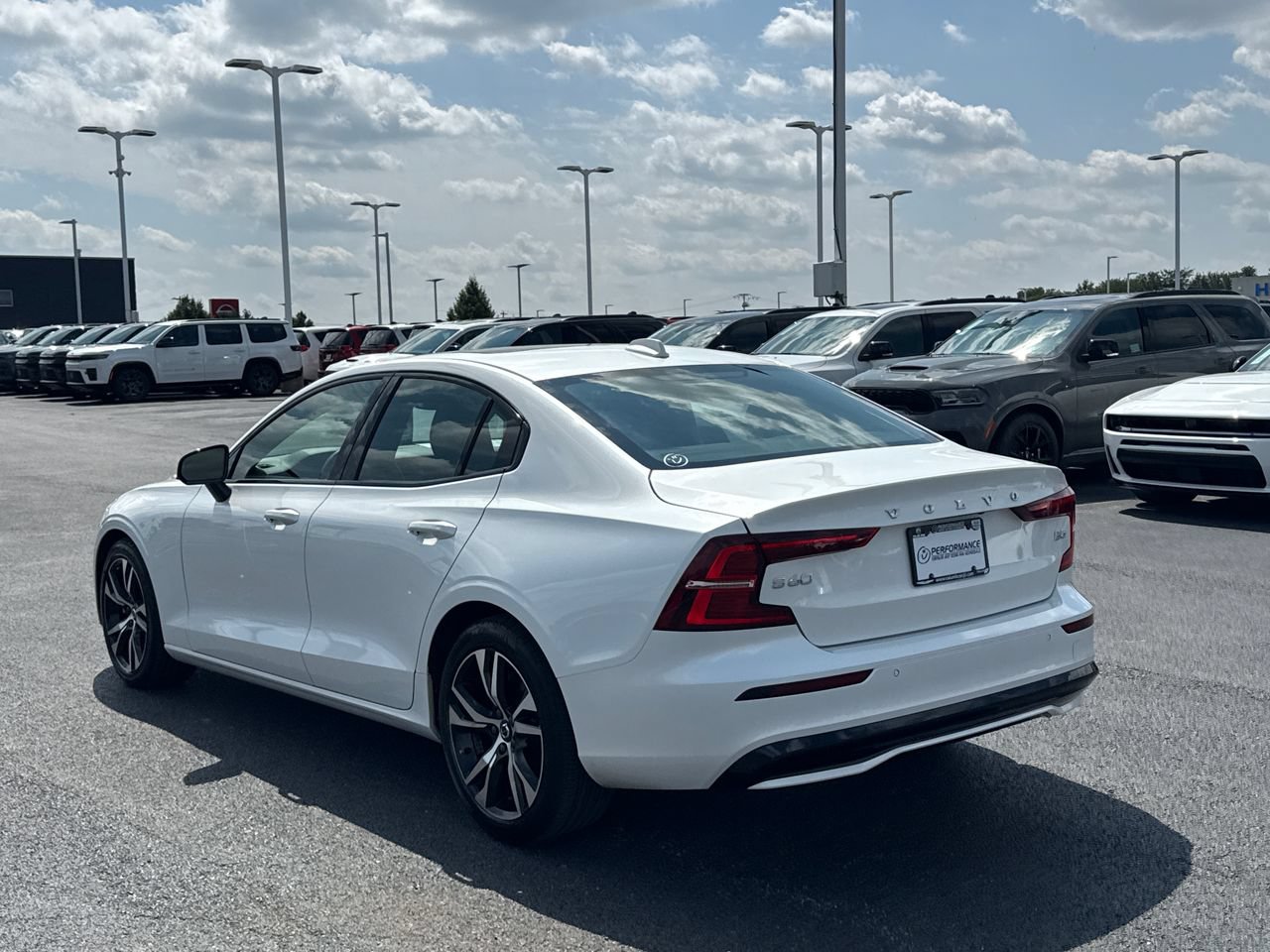Used 2024 Volvo S60 B5 Core FWD image 5