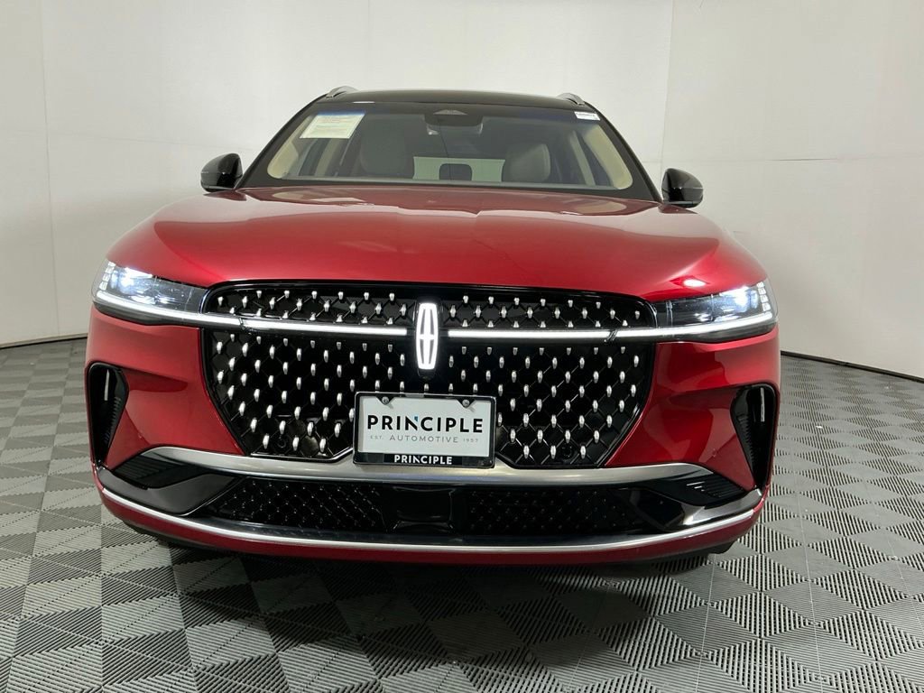 Used 2024 Lincoln Nautilus Reserve AWD/4WD image 3