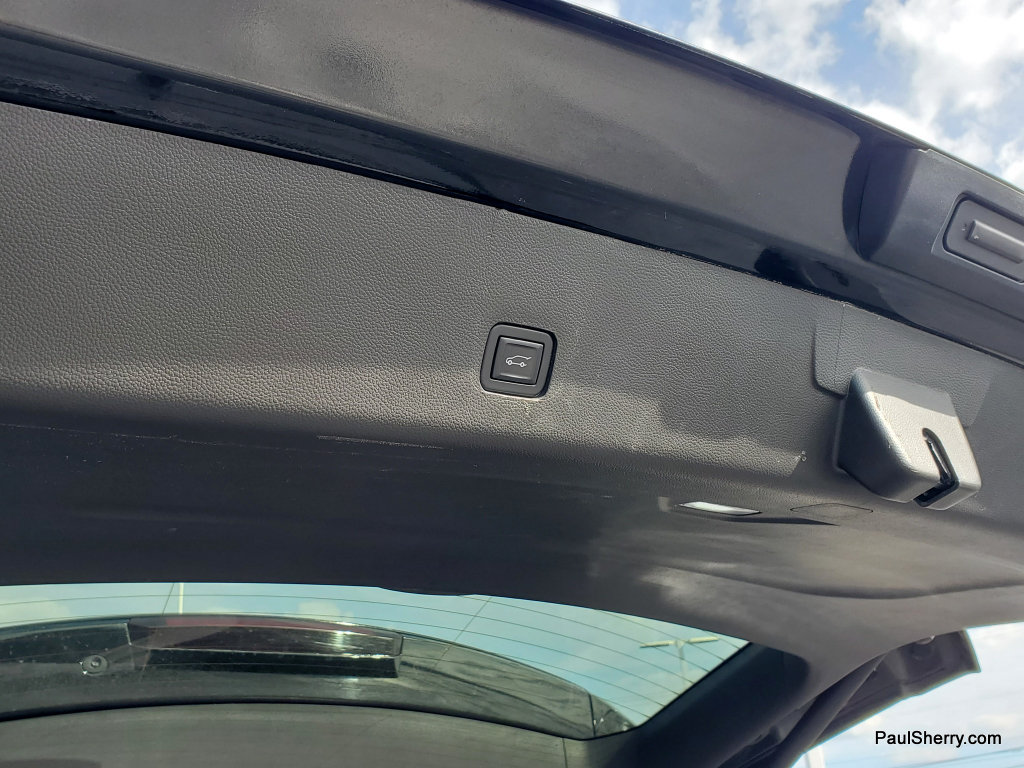 Used 2022 Chevrolet Traverse RS FWD image 20