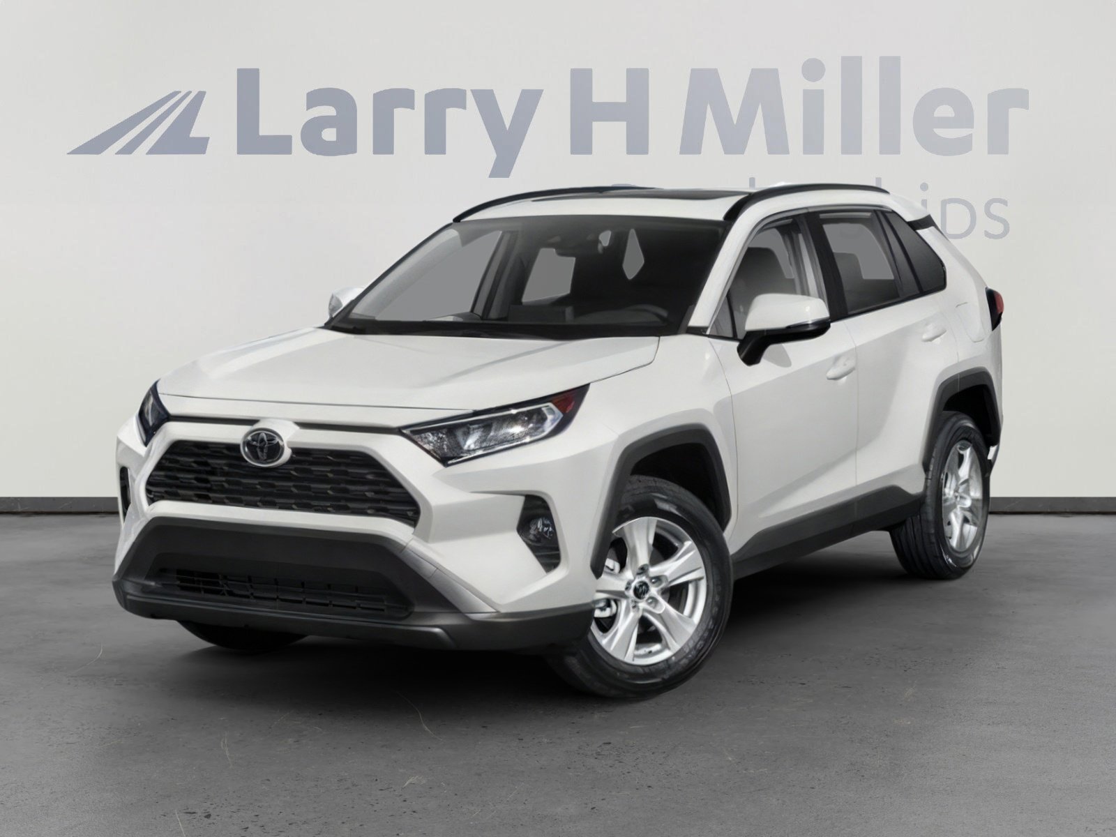 Used 2019 Toyota RAV4 XLE w/ Convenience Package AWD/4WD image 1