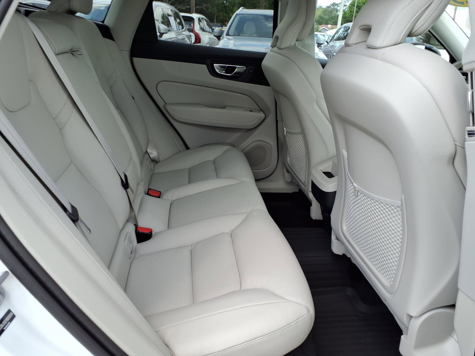 Certified 2025 Volvo XC60 B5 Core w/ Protection Package AWD/4WD image 15
