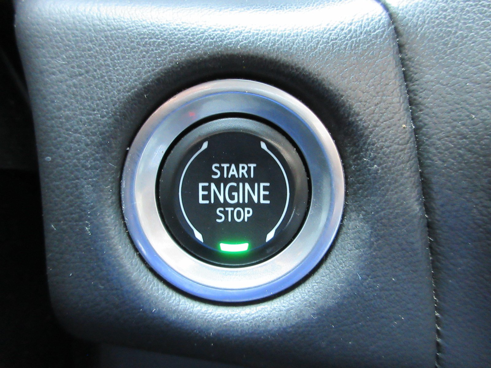 Used 2021 Chevrolet Suburban Z71 AWD/4WD image 40