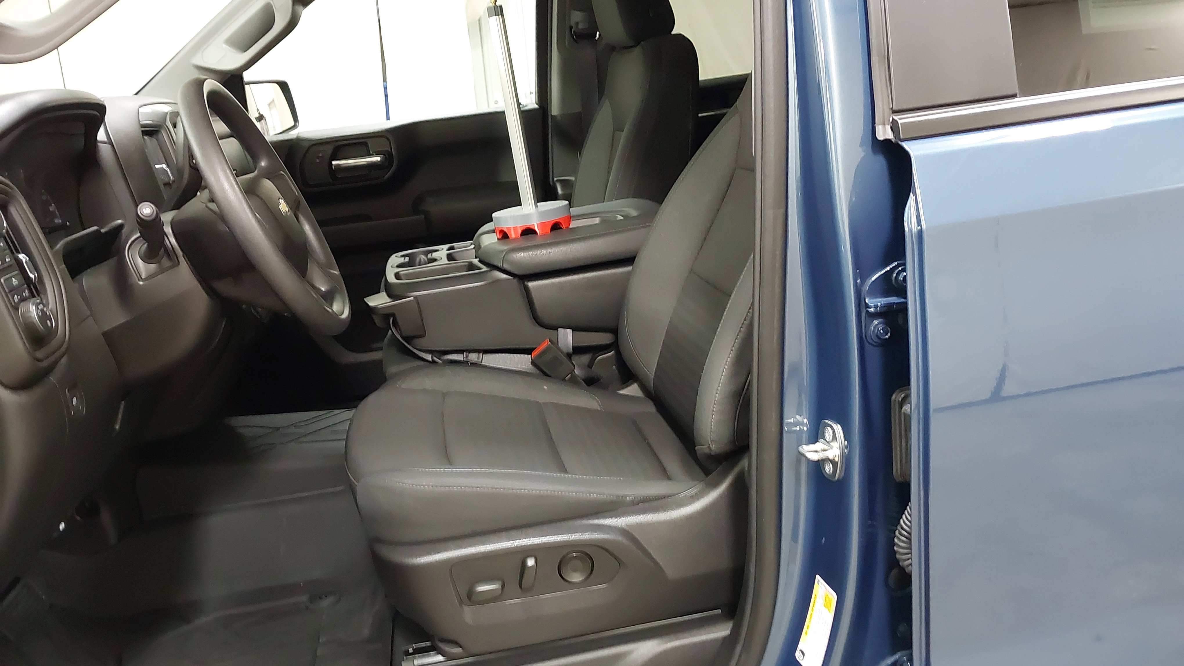 Used 2024 Chevrolet Silverado 1500 Custom image 22