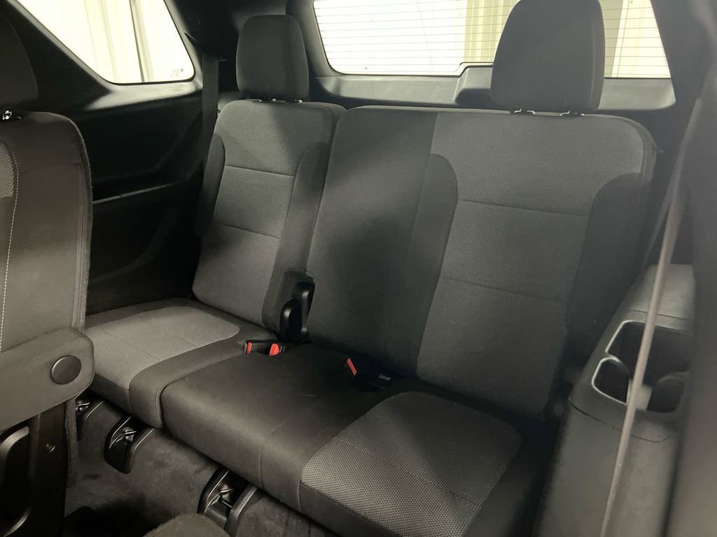 Used 2022 Chevrolet Traverse LT AWD/4WD image 23
