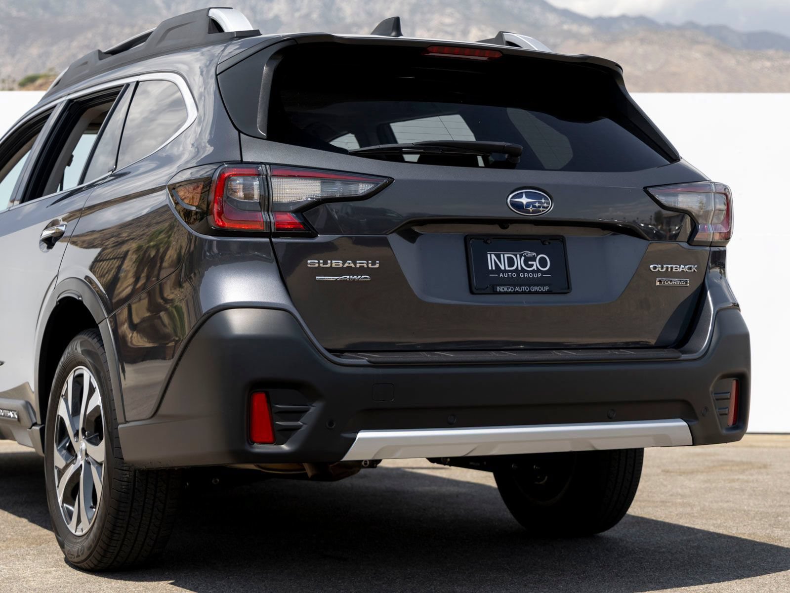 Used 2022 Subaru Outback Touring AWD/4WD image 5