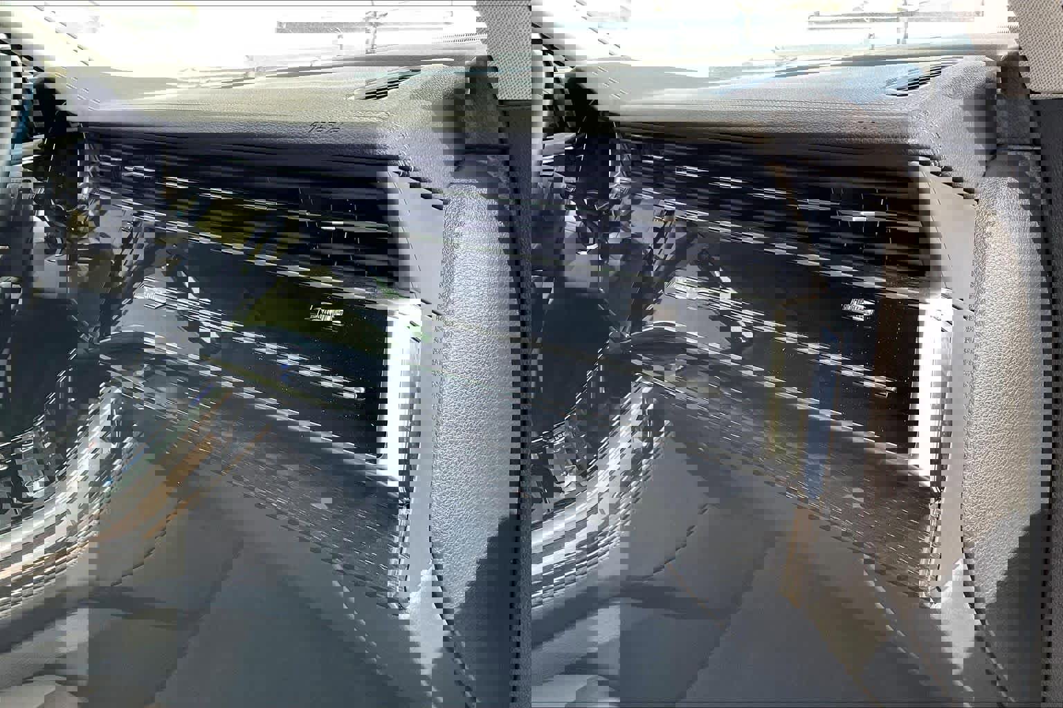 Used 2023 Audi Q7 Premium Plus image 17