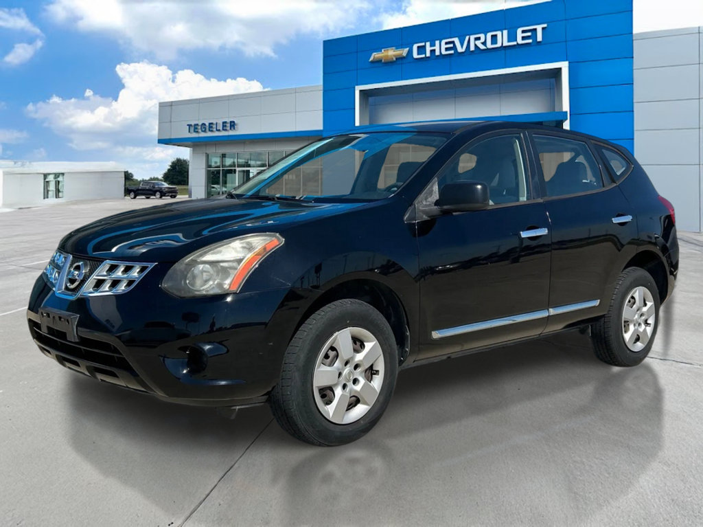 Used 2014 Nissan Rogue S FWD image 1