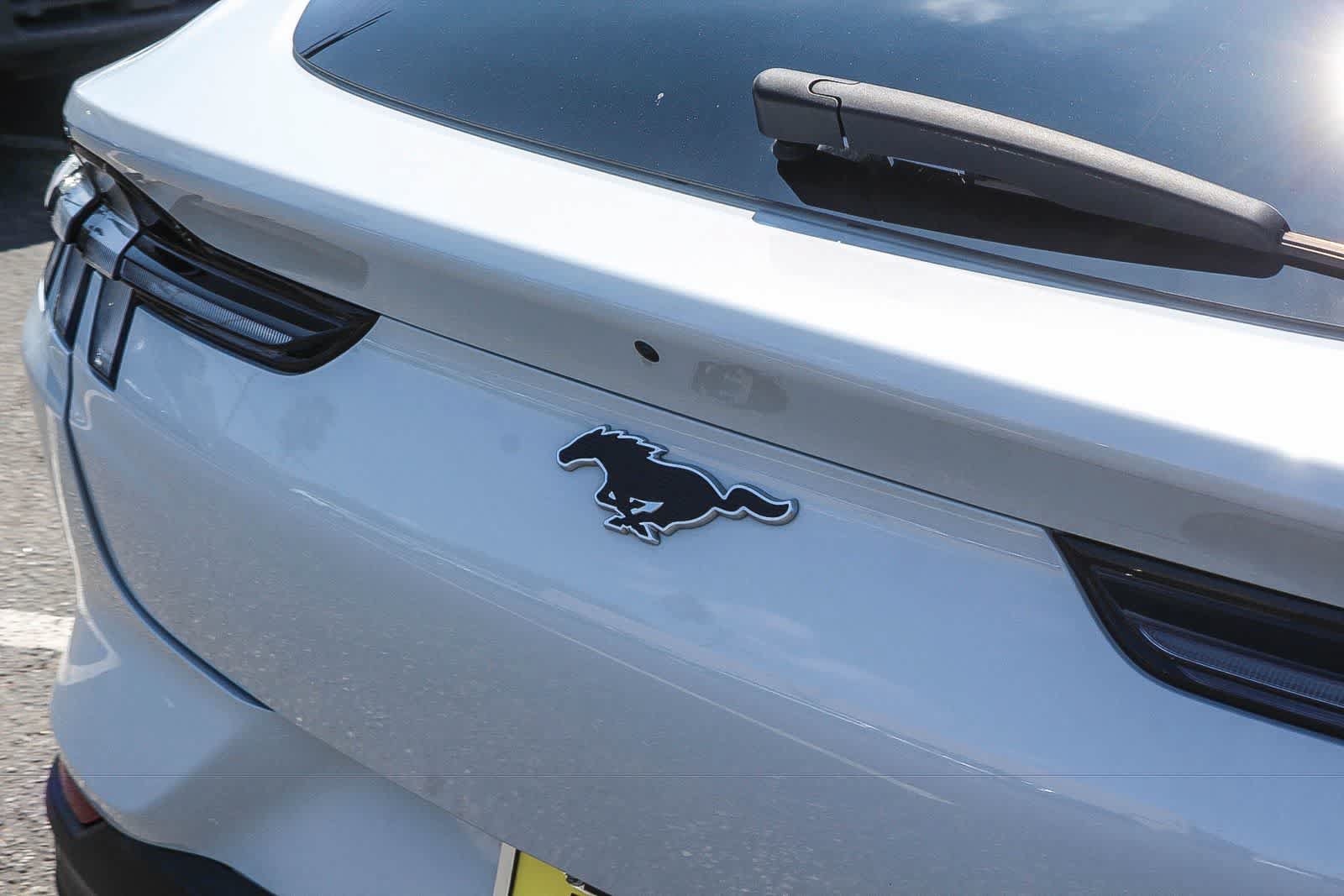 Used 2023 Ford Mustang Mach-E Select RWD image 9