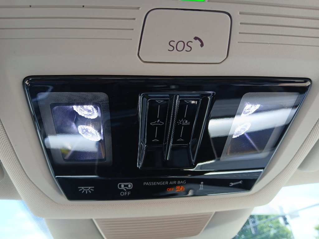 New 2026 Volkswagen Tiguan SE FWD image 18