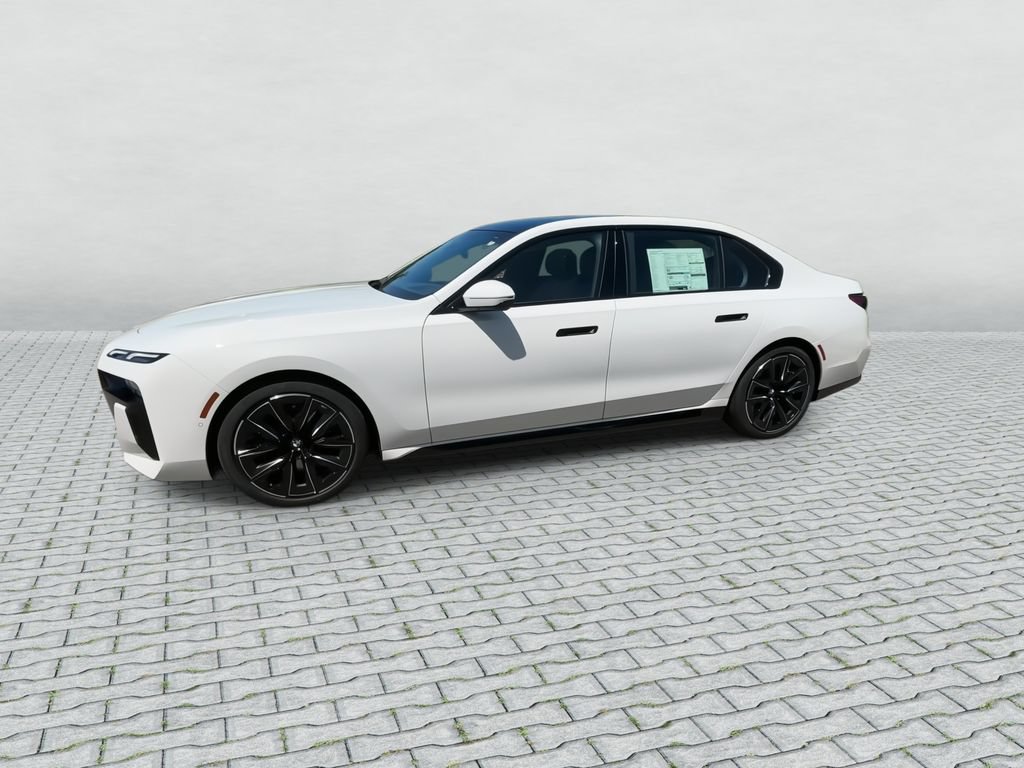 Used 2026 BMW 760i xDrive w/ Luxury Rear Seating Package AWD/4WD image 4