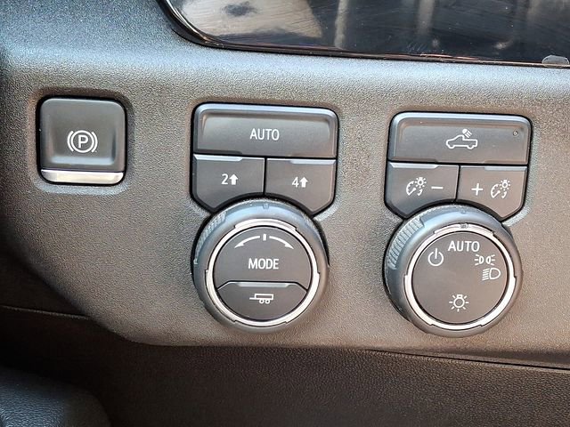 Used 2025 Chevrolet Silverado 1500 LT AWD/4WD image 22