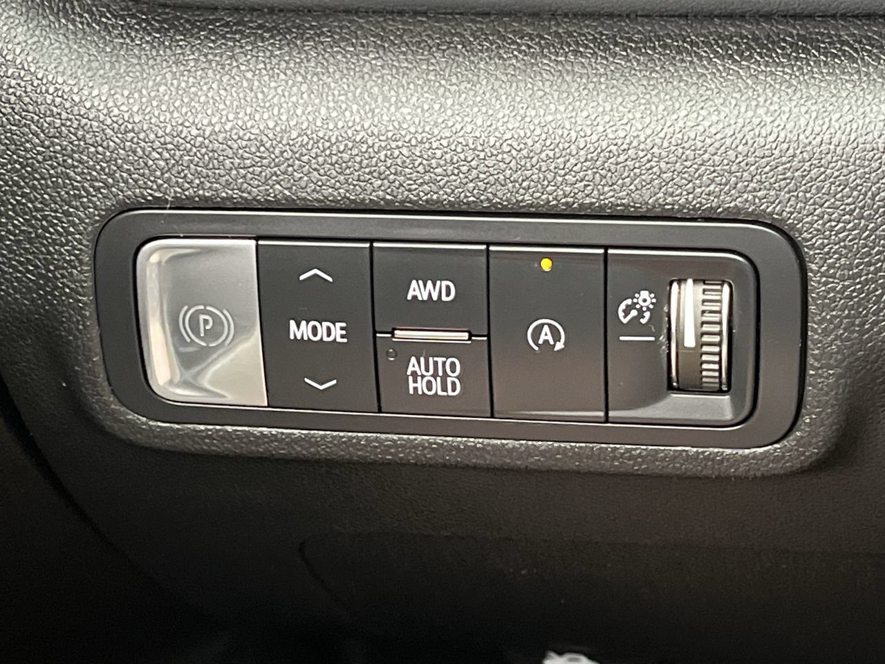 Certified 2025 GMC Terrain Elevation AWD/4WD image 15