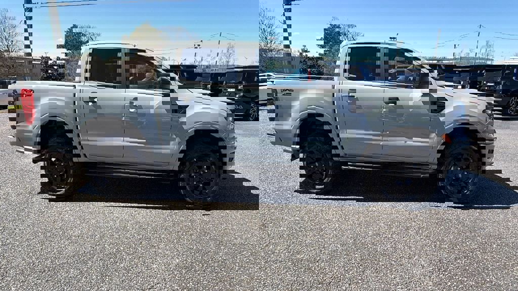 Used 2023 Ford Ranger XLT w/ Equipment Group 301A Mid image 4