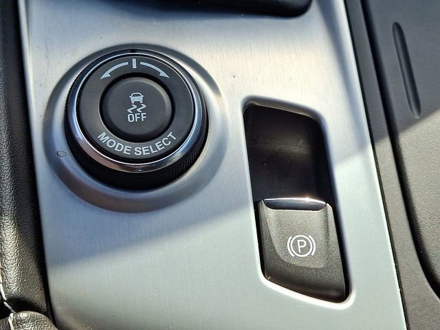 Used 2015 Chevrolet Corvette Stingray Coupe w/ 2LT Preferred Equipment Group image 26