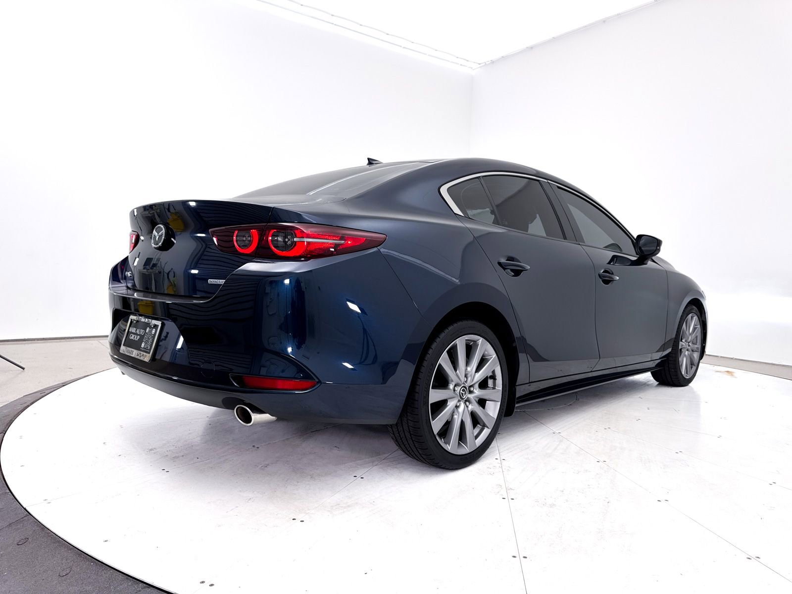 Used 2019 MAZDA MAZDA3 Sedan w/ Premium Package FWD image 20