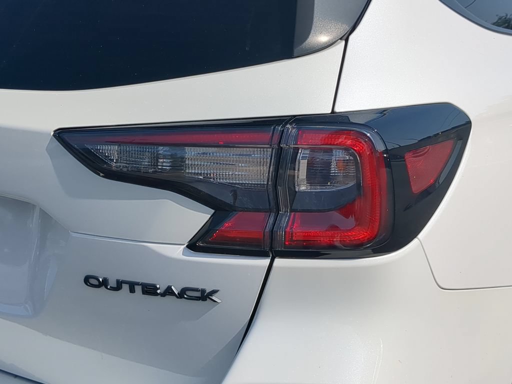Certified 2024 Subaru Outback Onyx Edition AWD/4WD image 8