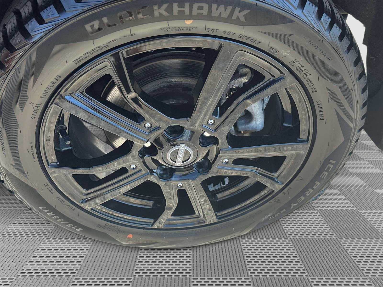 Used 2023 Nissan Kicks SR w/ SR Premium Package image 29