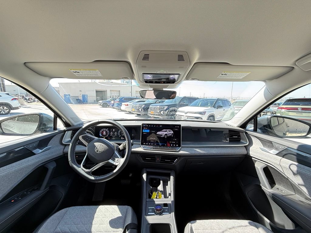Certified 2025 Volkswagen Tiguan S FWD image 12
