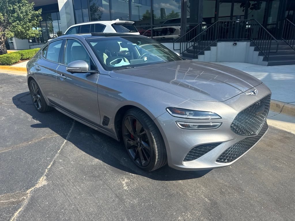 Used 2022 Genesis G70 3.3T RWD image 2