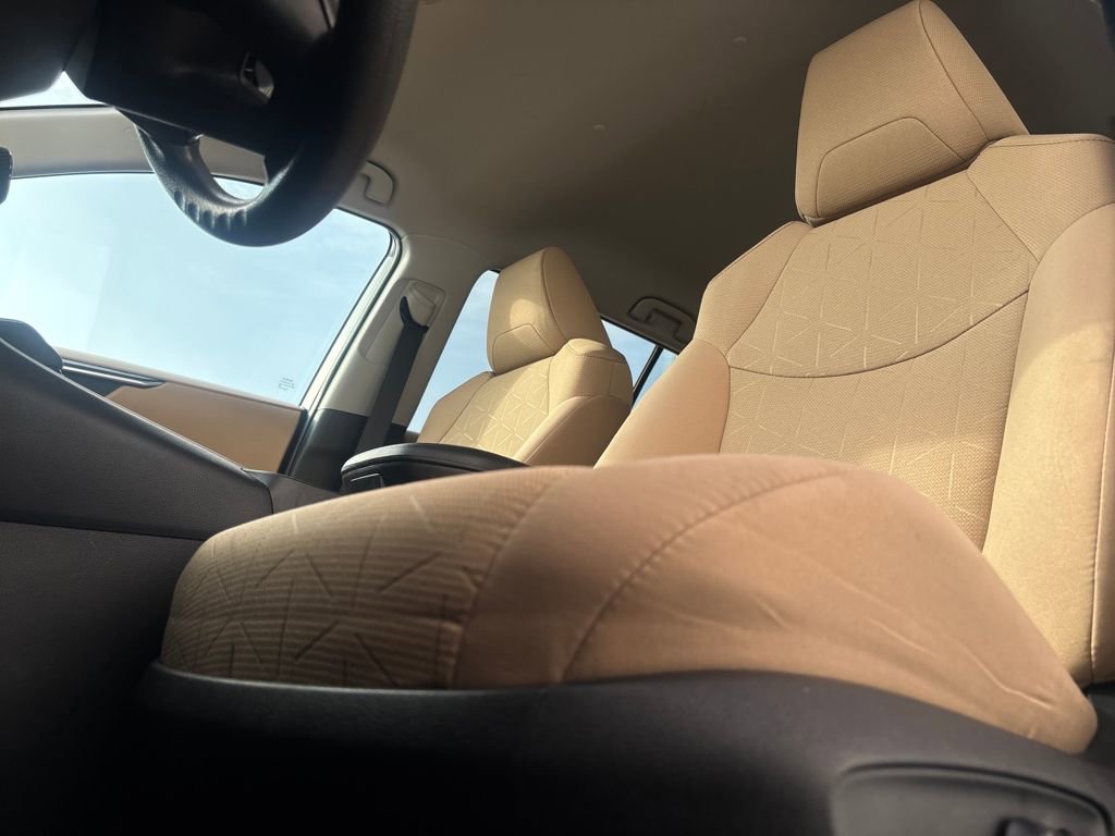 Used 2023 Toyota RAV4 XLE image 10