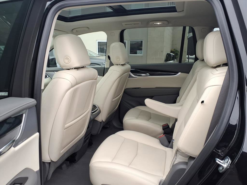 Certified 2024 Cadillac XT6 Premium Luxury w/ LPO, Floor Liner Package image 17
