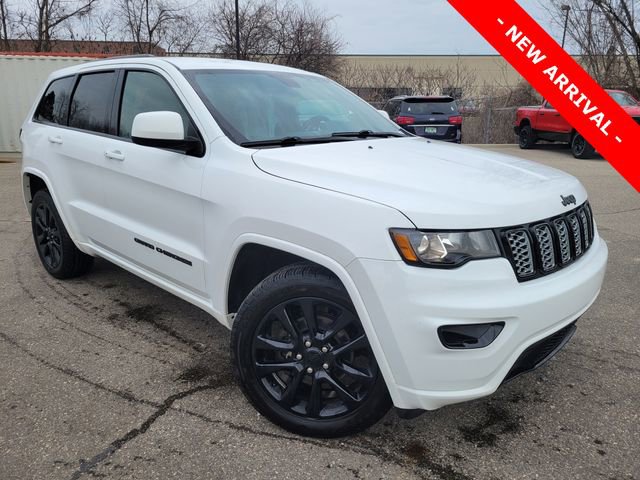 Used 2017 Jeep Grand Cherokee Altitude