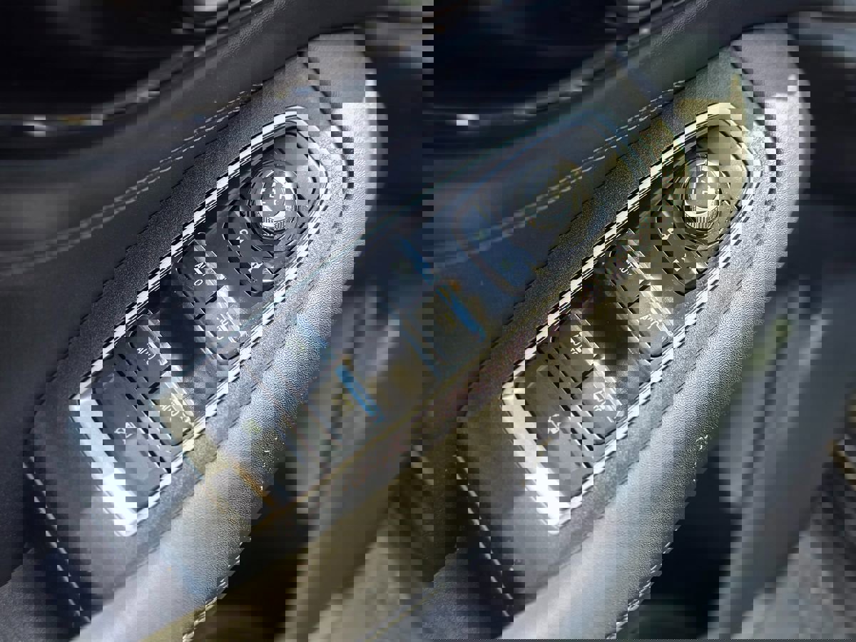 Used 2022 Subaru Outback Limited image 26