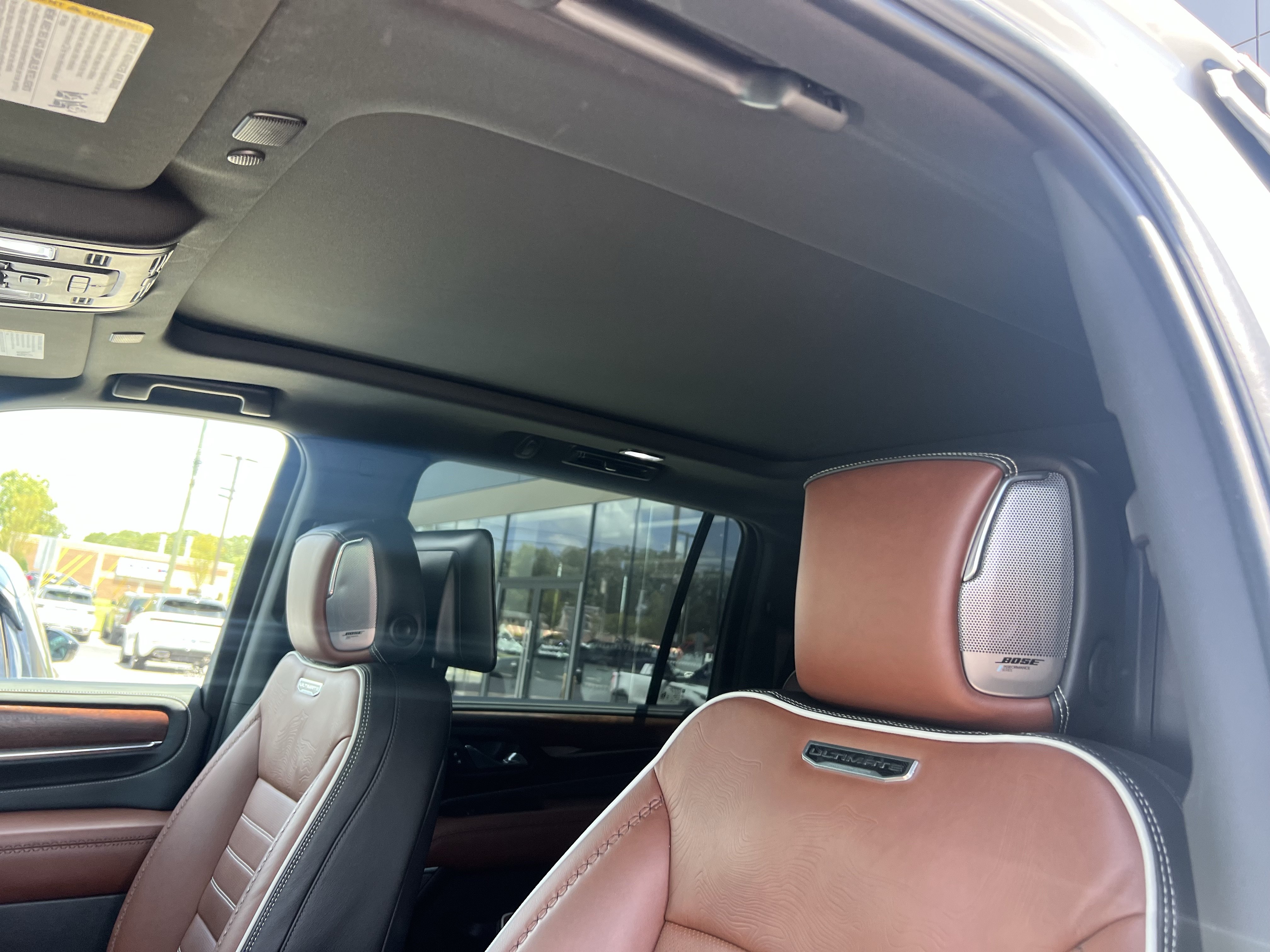 Used 2023 GMC Yukon XL Denali Ultimate AWD/4WD image 18