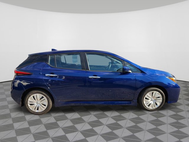 Certified 2025 Nissan Leaf S FWD image 6