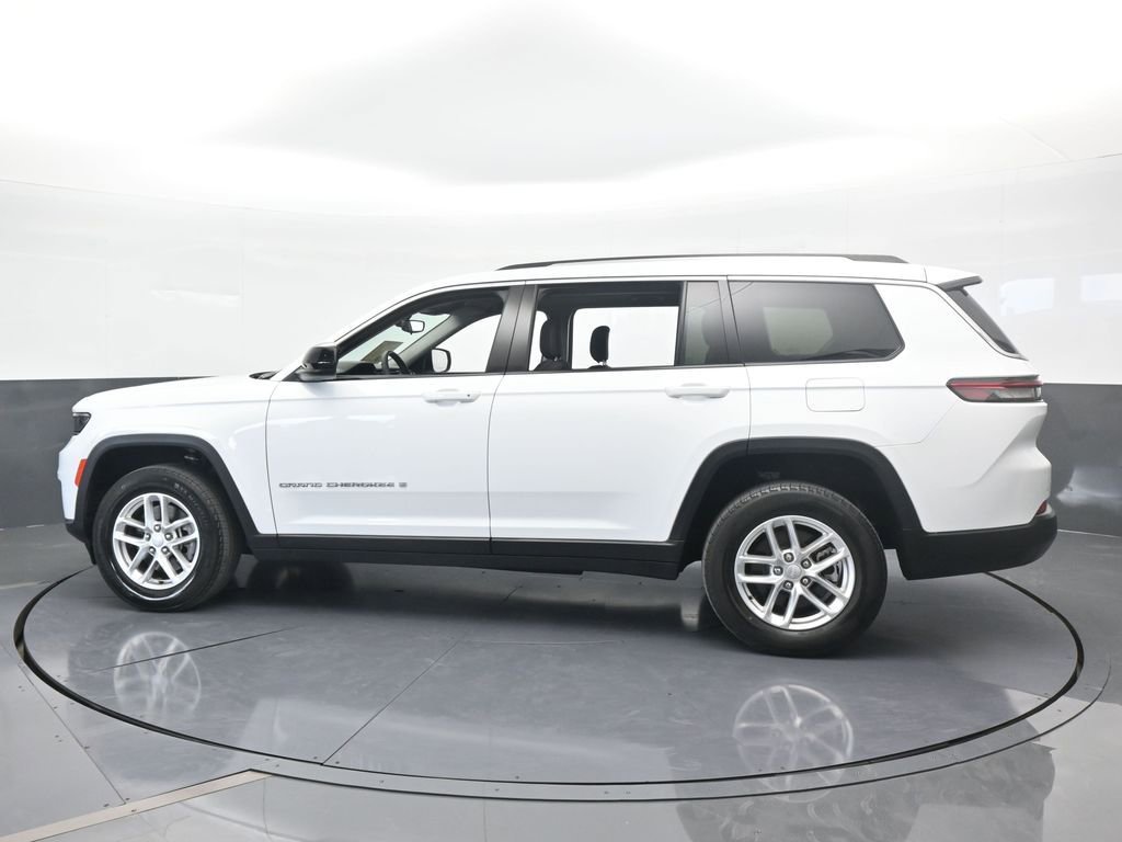 Used 2023 Jeep Grand Cherokee L Laredo w/ Luxury Tech Group I image 3