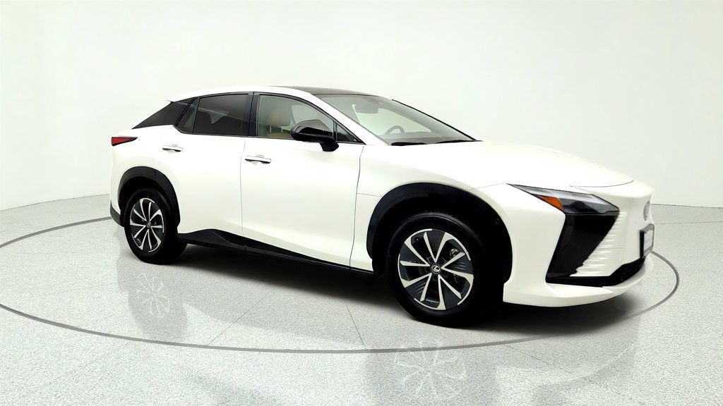Used 2024 Lexus RZ 450e Premium w/ Technology Package AWD/4WD image 3