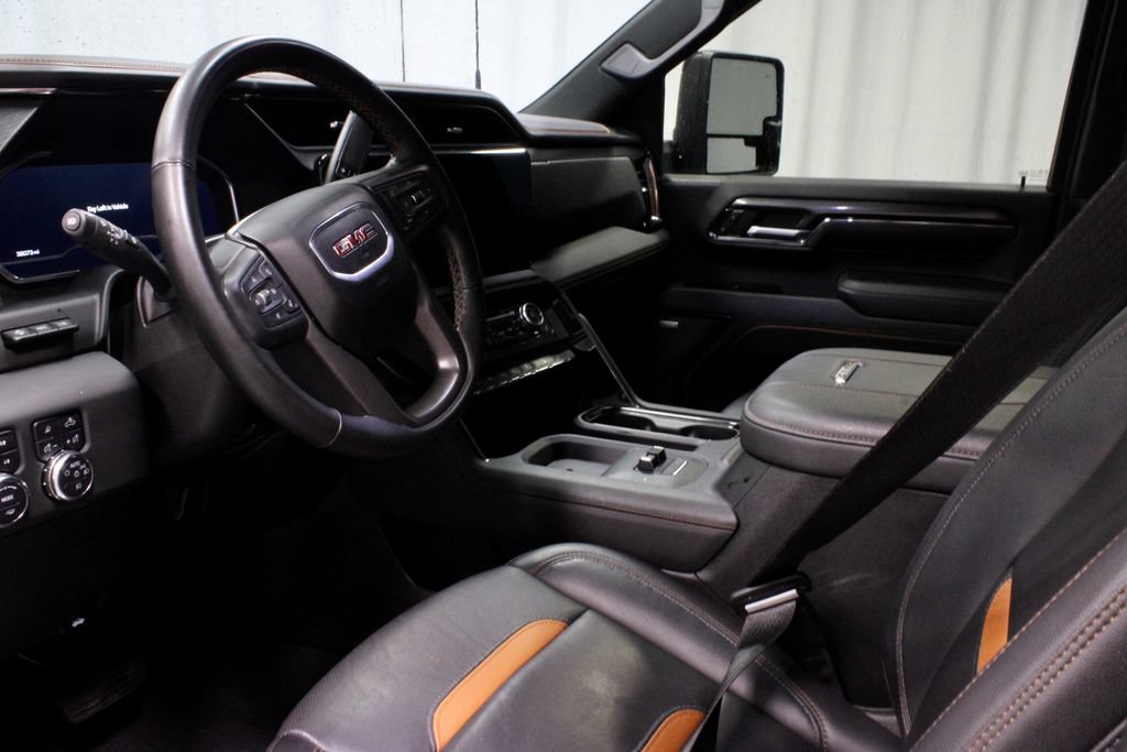 Used 2024 GMC Sierra 3500 AT4 w/ AT4 Premium Plus Package AWD/4WD image 23