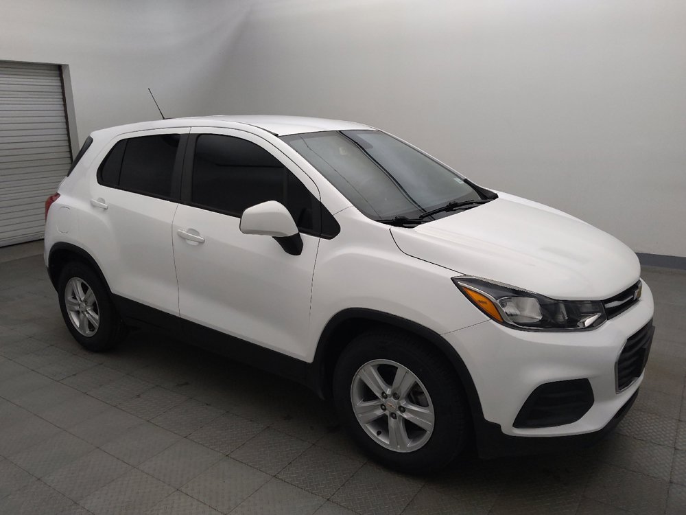 Used 2020 Chevrolet Trax LS w/ Tint and Cruise Package FWD image 11