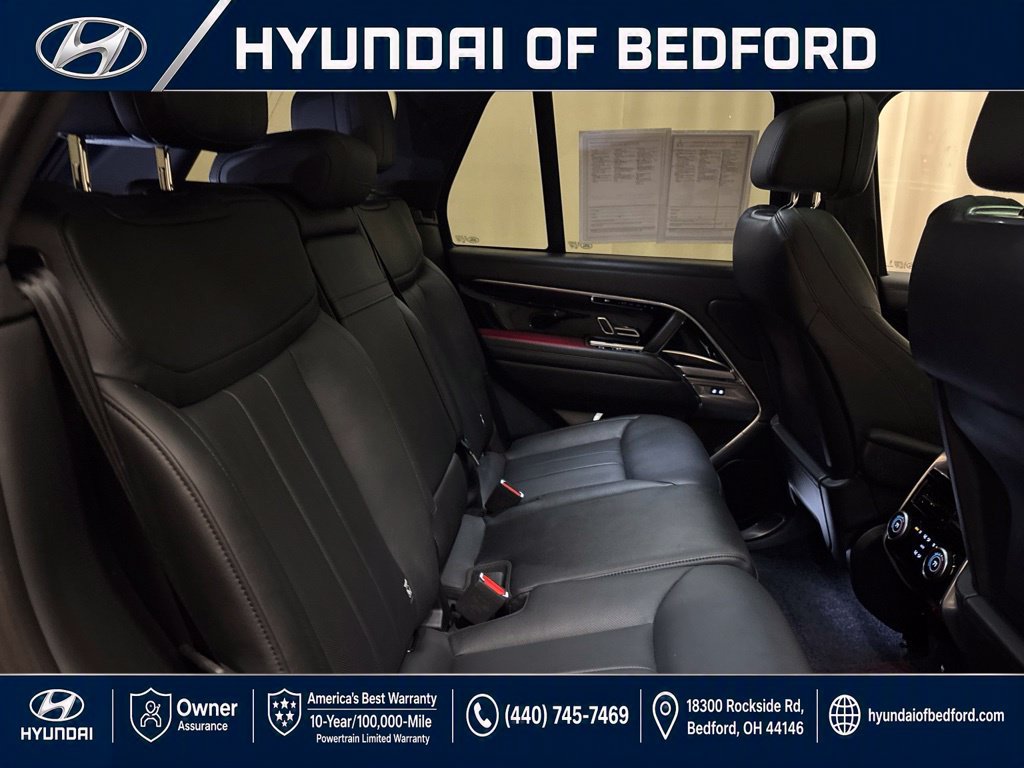 Used 2025 Land Rover Range Rover SE AWD/4WD image 29