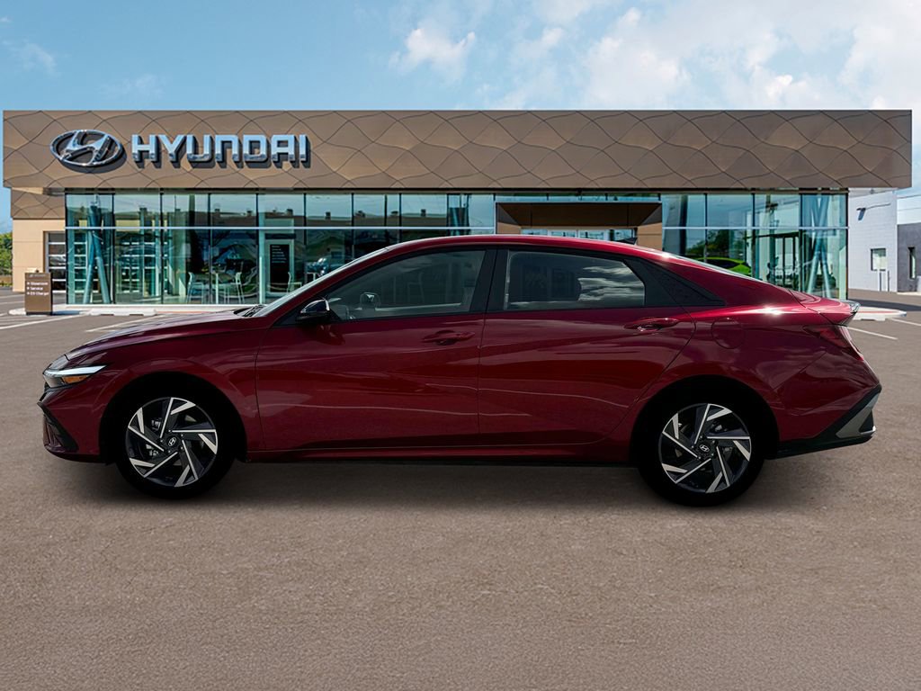 New 2025 Hyundai Elantra Sport FWD image 3