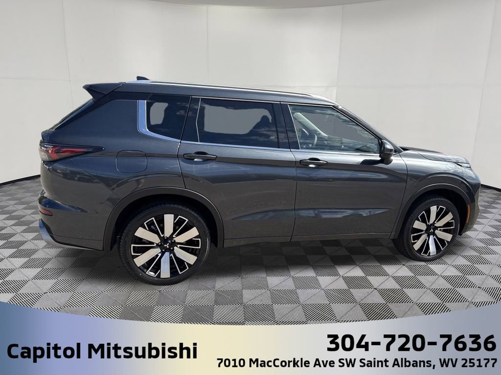 New 2025 Mitsubishi Outlander SEL image 4