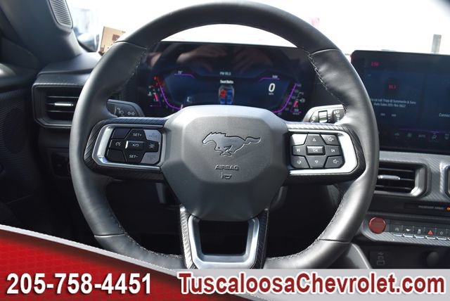 Used 2025 Ford Mustang Coupe RWD image 23