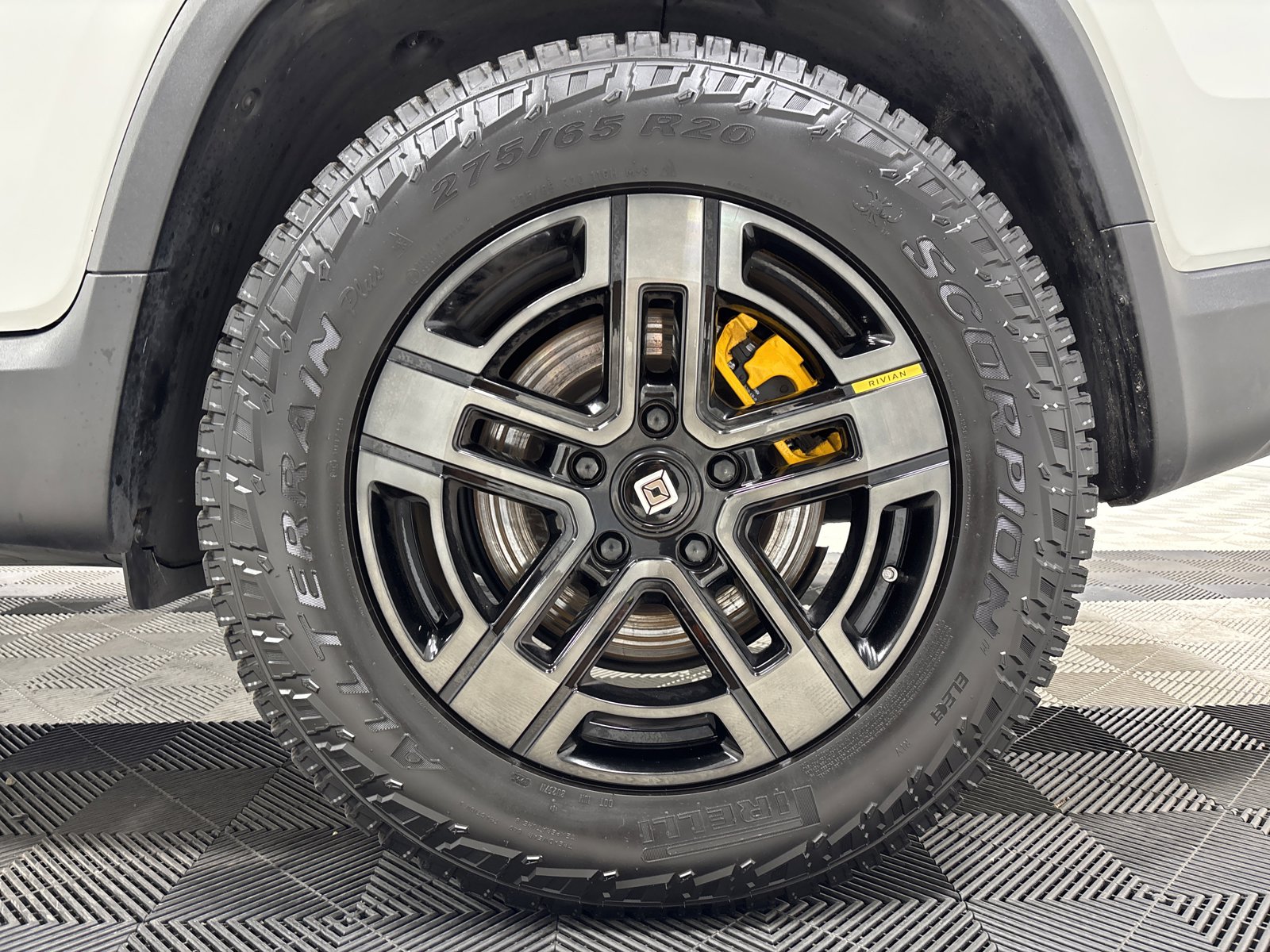 Used 2023 Rivian R1T Adventure AWD/4WD image 10