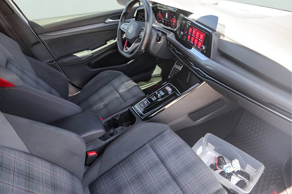 Used 2023 Volkswagen GTI 40th Anniversary Edition FWD image 29