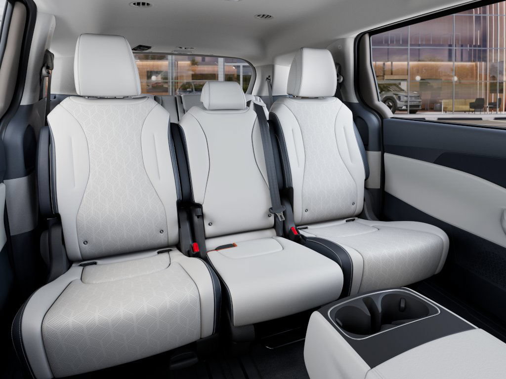 New 2026 Kia Carnival EX FWD image 16