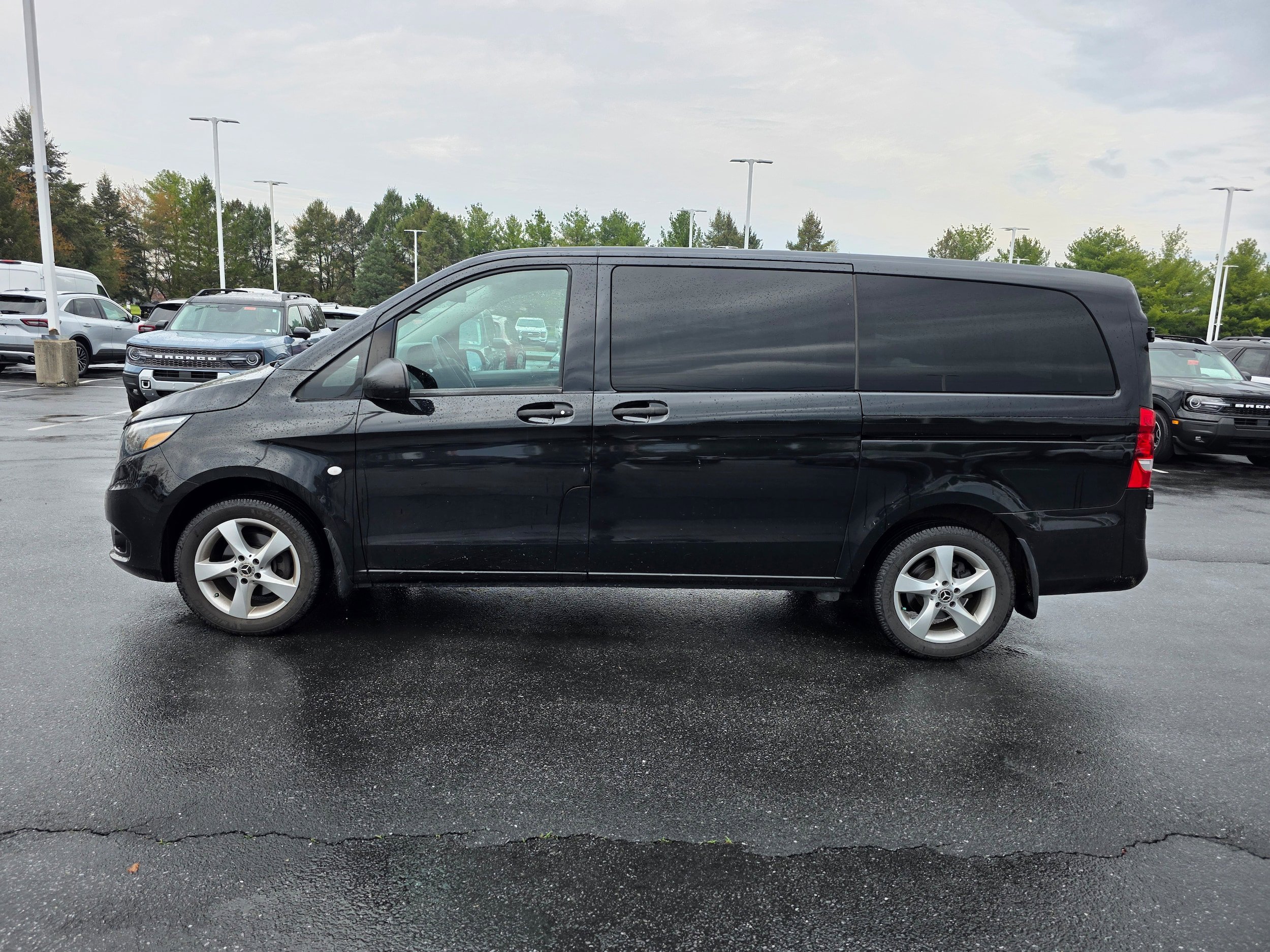 Used 2020 Mercedes-Benz Metris Passenger video 2