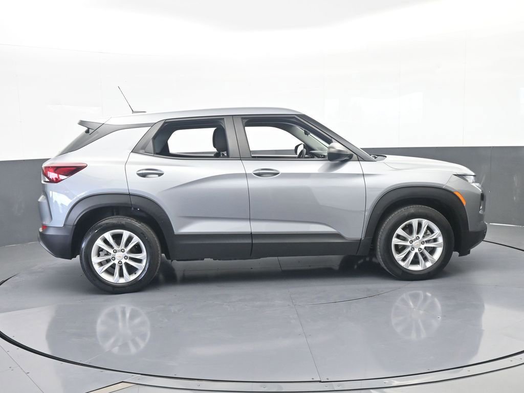 Used 2023 Chevrolet TrailBlazer LS FWD image 7