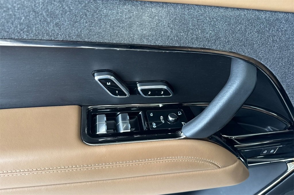 Used 2023 Land Rover Range Rover Sport SE image 14