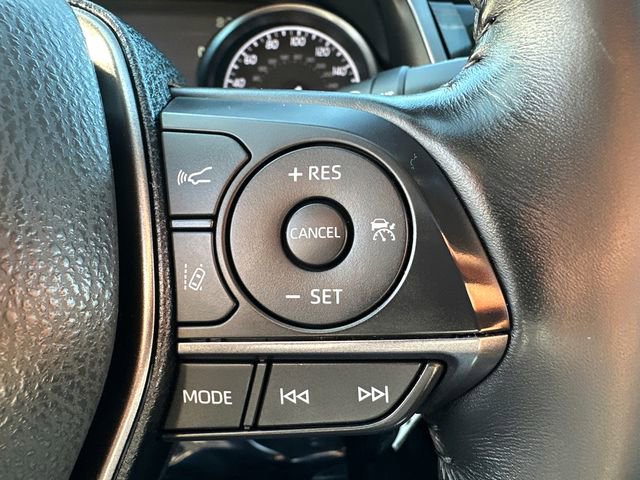 Used 2023 Toyota Camry SE w/ Cold Weather Package image 32